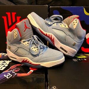 Jordan 5 Retro
Trophy Room Ice Blue Men’s size 11 COPY